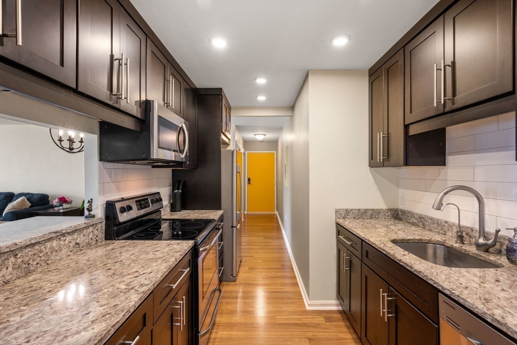 314 Riverside Avenue, Unit 305 Medford, MA 02155 - Photo 15 of 26