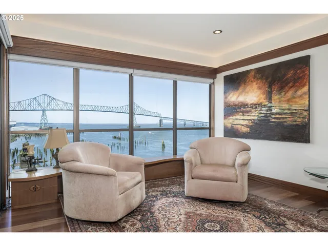 a view of a interior of the house