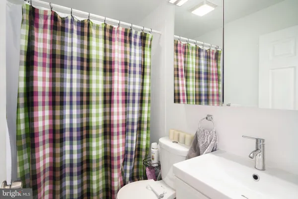 $2,100 | 3045 Baltz Street, Philadelphia, PA 19121