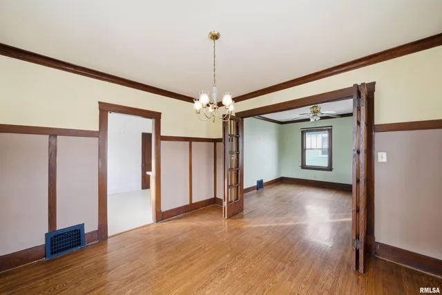 $94,900 | 2005 North Prospect Road, Peoria, IL 61603