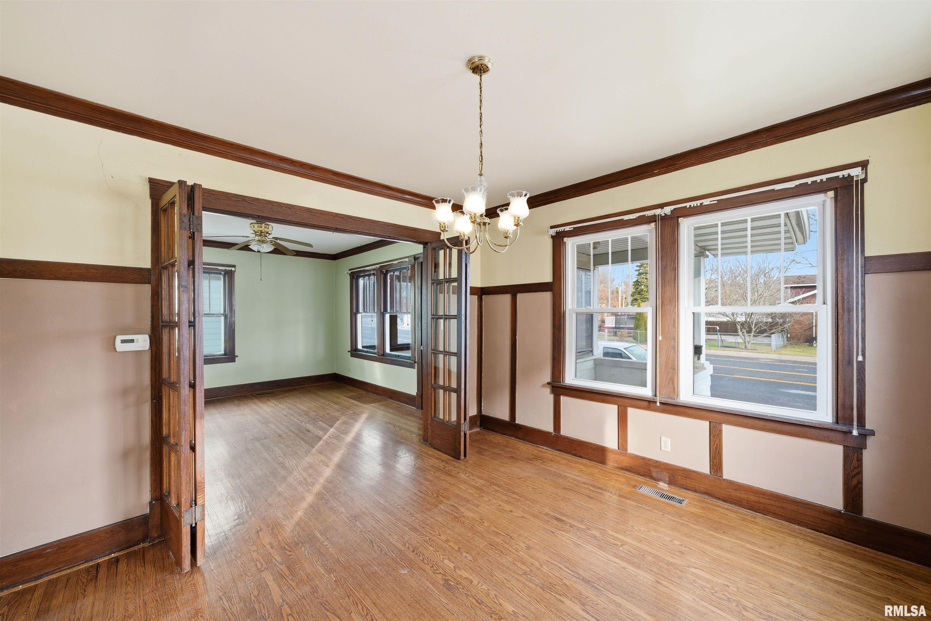 2005 North Prospect Road Peoria, IL 61603 - Photo 12 of 30