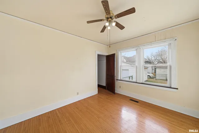 $94,900 | 2005 North Prospect Road, Peoria, IL 61603