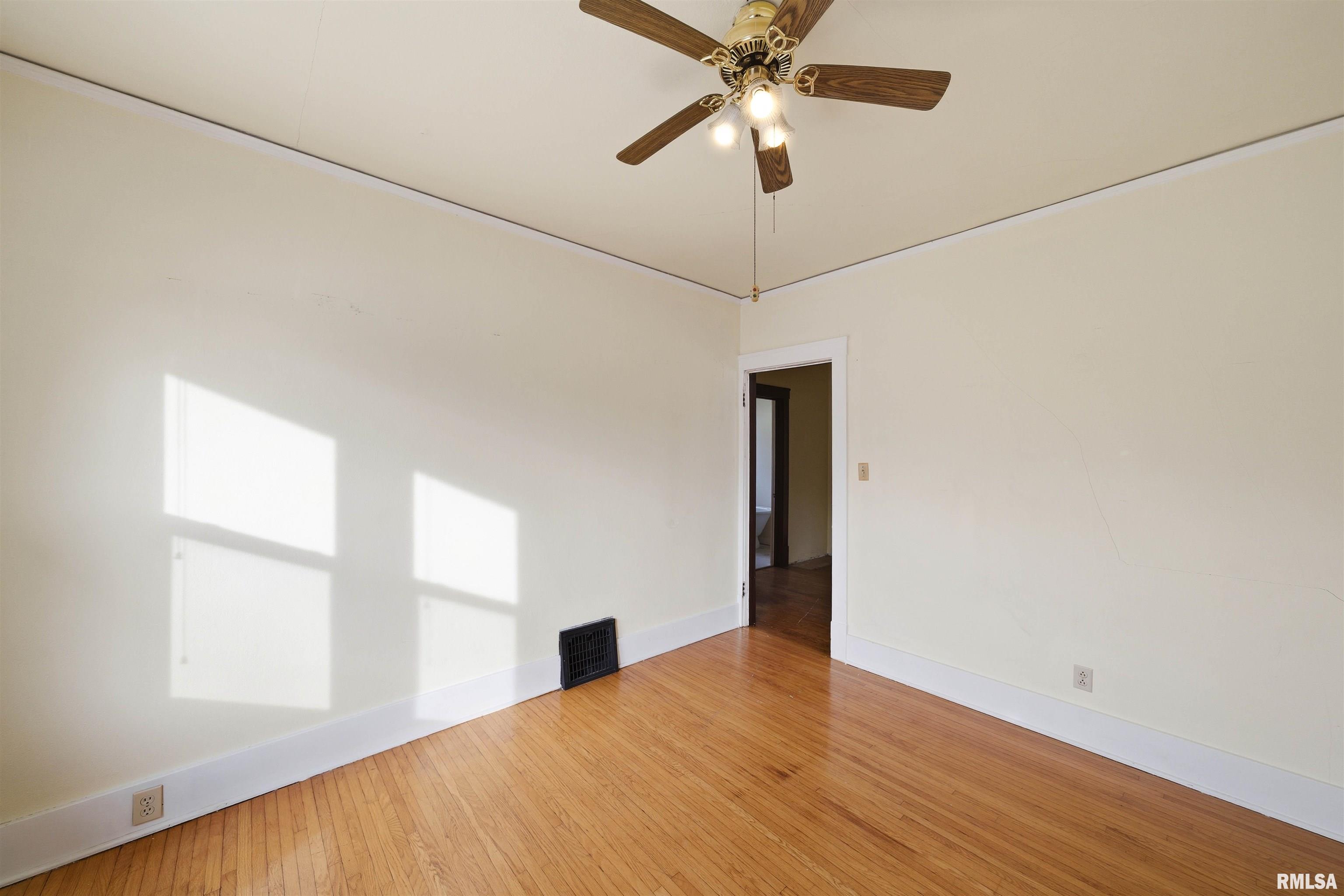 2005 North Prospect Road Peoria, IL 61603 - Photo 19 of 30