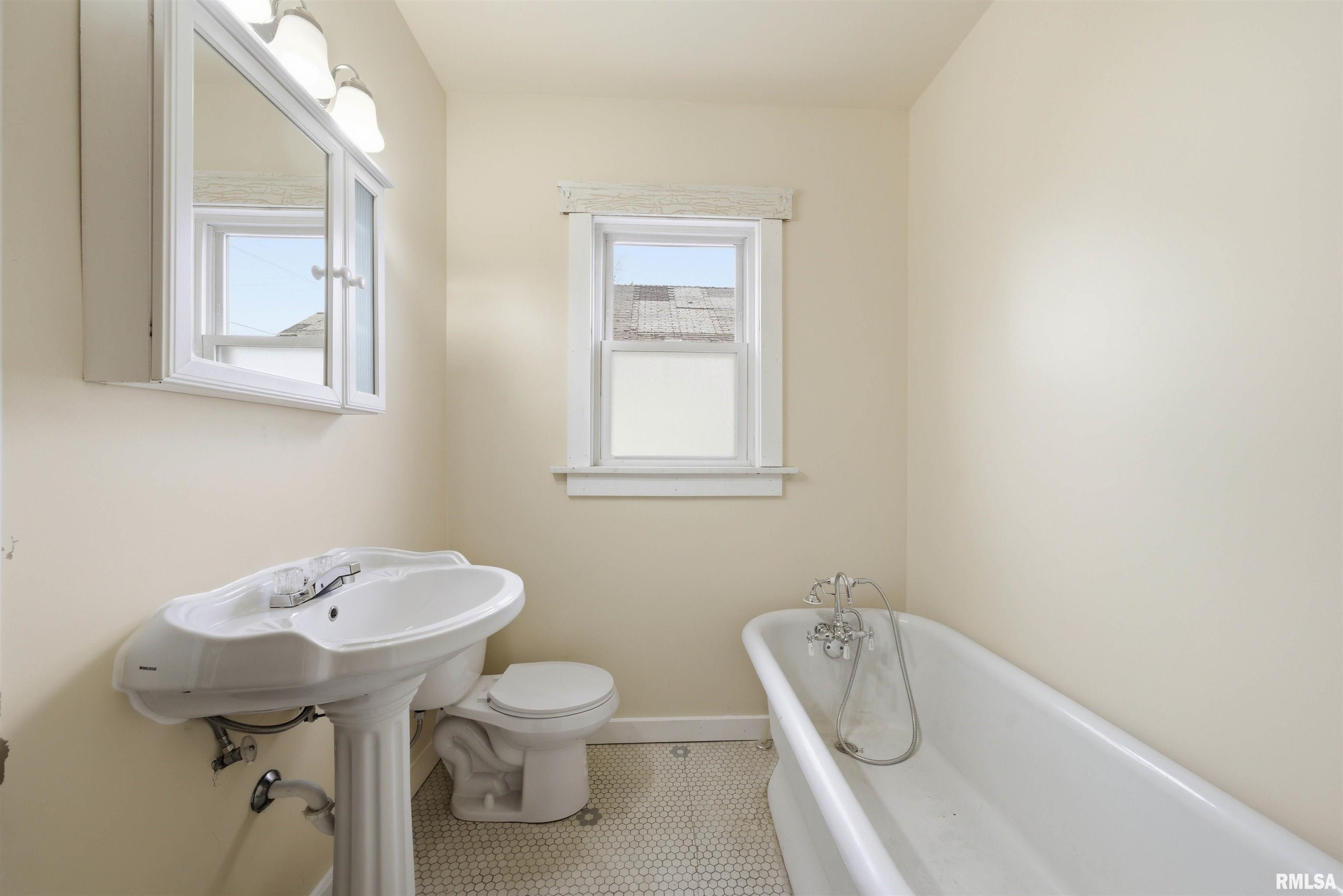 2005 North Prospect Road Peoria, IL 61603 - Photo 21 of 30