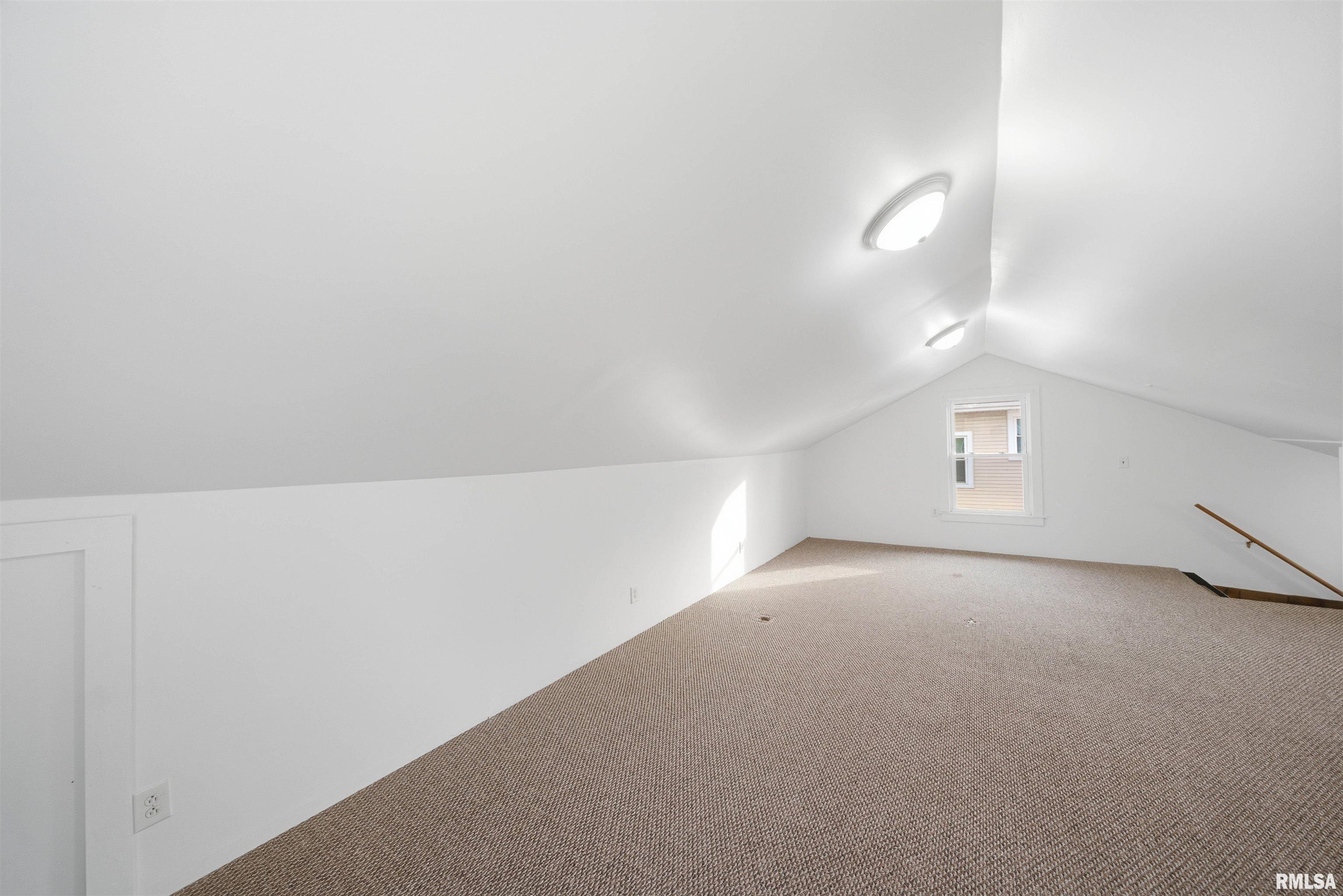 2005 North Prospect Road Peoria, IL 61603 - Photo 26 of 30