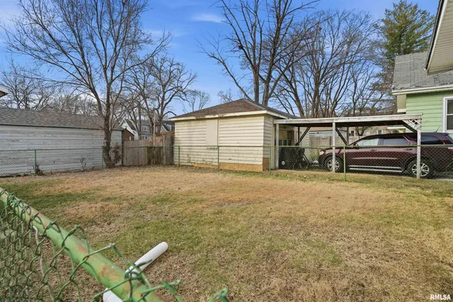 $94,900 | 2005 North Prospect Road, Peoria, IL 61603