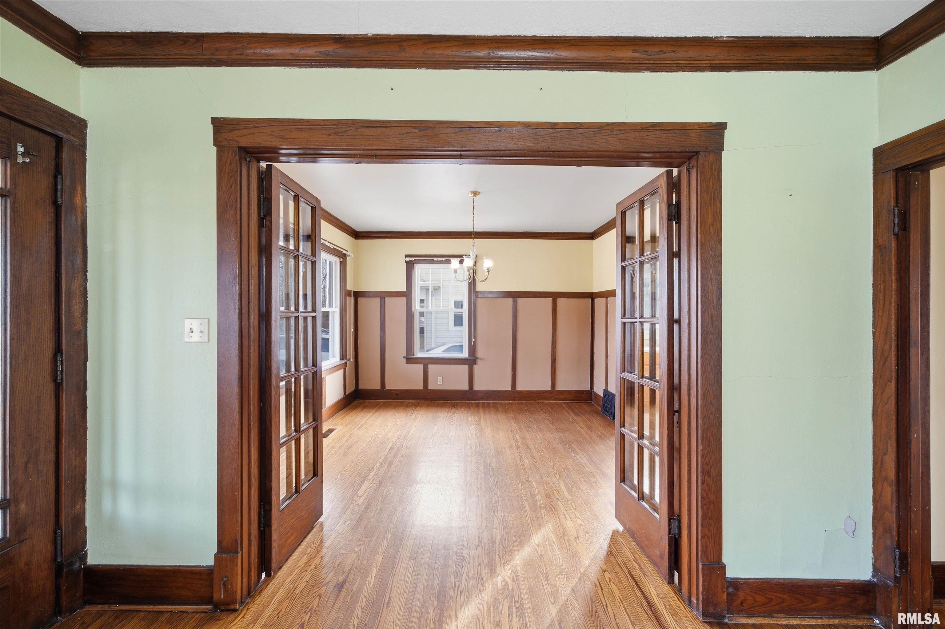 2005 North Prospect Road Peoria, IL 61603 - Photo 9 of 30