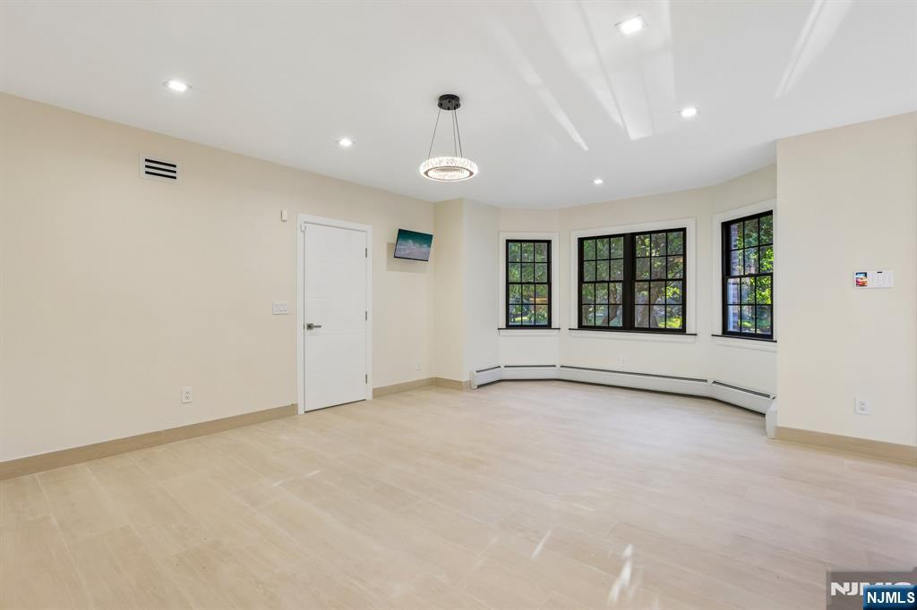 1050 Ramapo Valley Road Mahwah, NJ 07430 - Photo 13 of 50