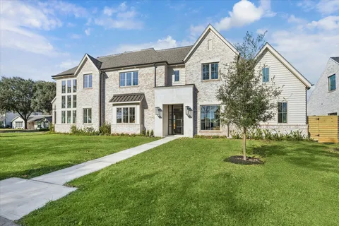 $2,800,000 | 8818 Echo Valley Drive, Spring Valley Village, TX 77055