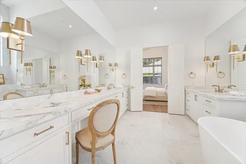 $2,800,000 | 8818 Echo Valley Drive, Spring Valley Village, TX 77055