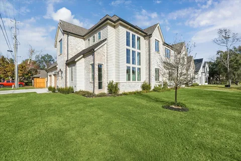 $2,800,000 | 8818 Echo Valley Drive, Spring Valley Village, TX 77055