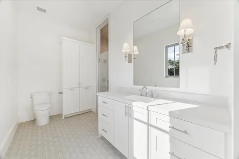 $2,800,000 | 8818 Echo Valley Drive, Spring Valley Village, TX 77055