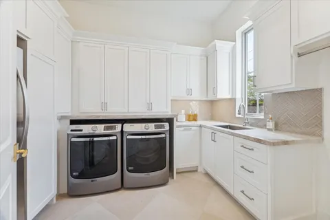 $2,800,000 | 8818 Echo Valley Drive, Spring Valley Village, TX 77055