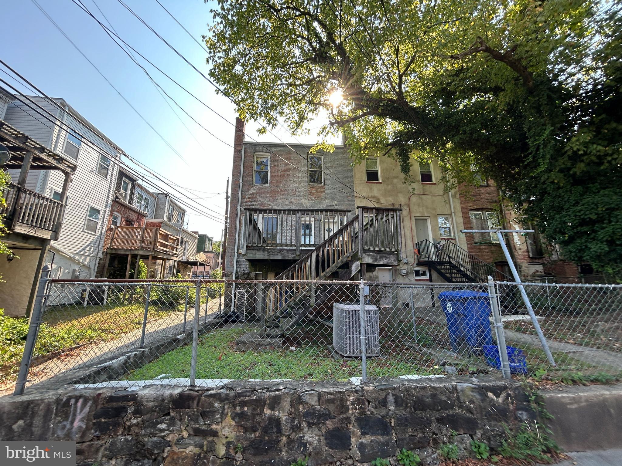 948 North Rosedale Street Baltimore, MD 21216 - Photo 4 of 14 Rear