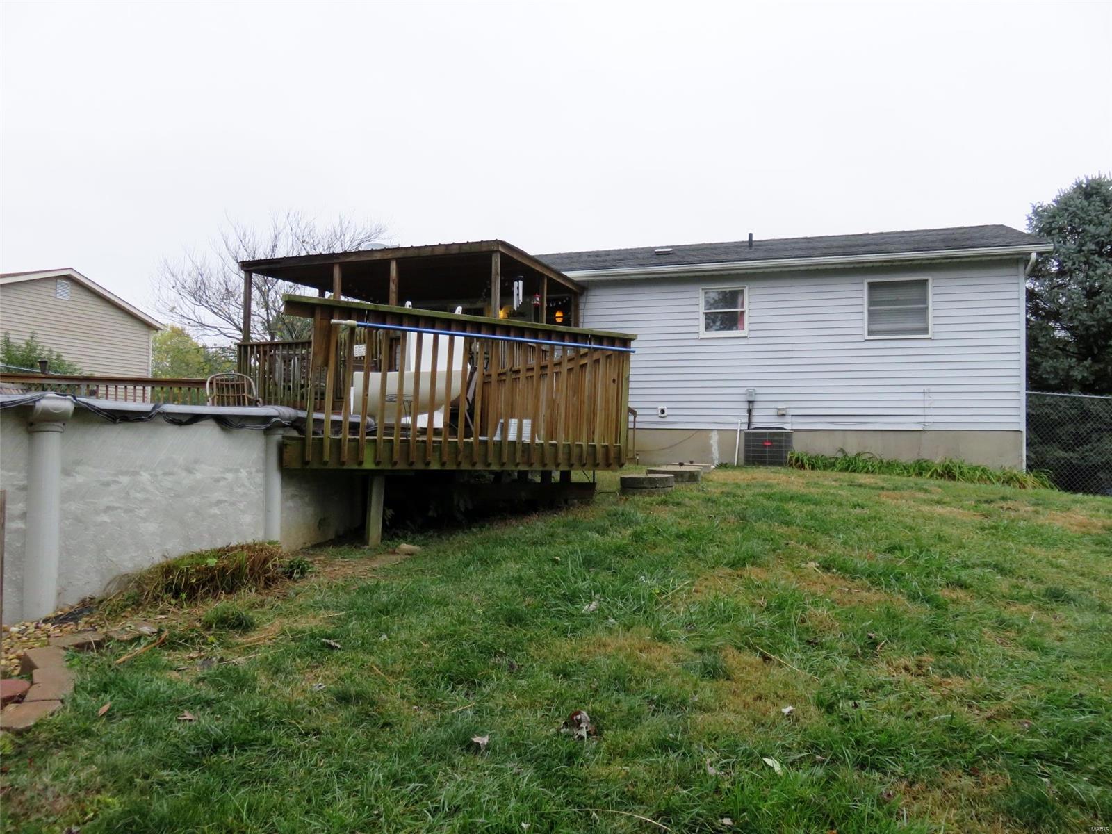 5910 Roach Road Godfrey, IL 62035 - Photo 3 of 35