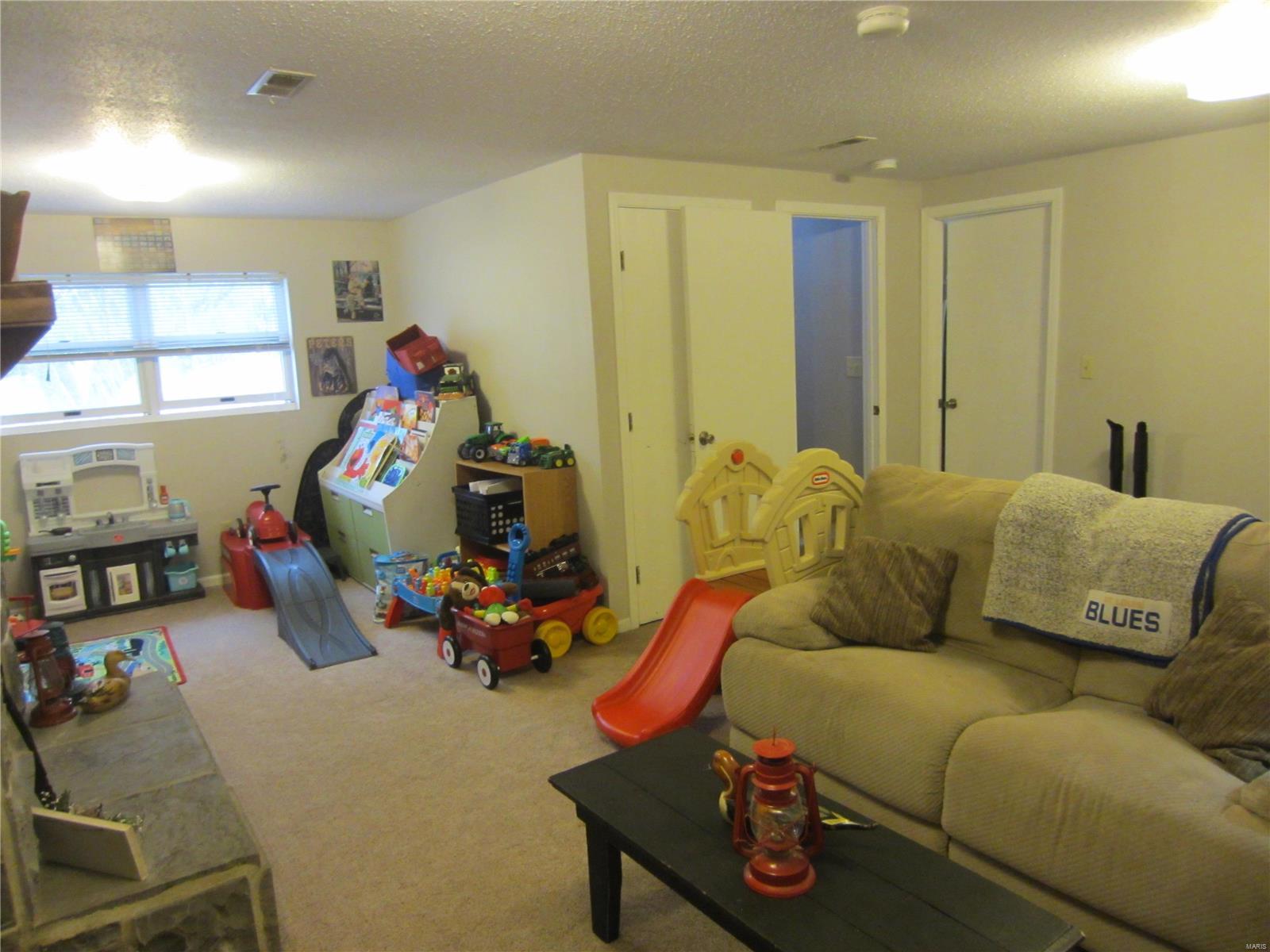 5910 Roach Road Godfrey, IL 62035 - Photo 28 of 35
