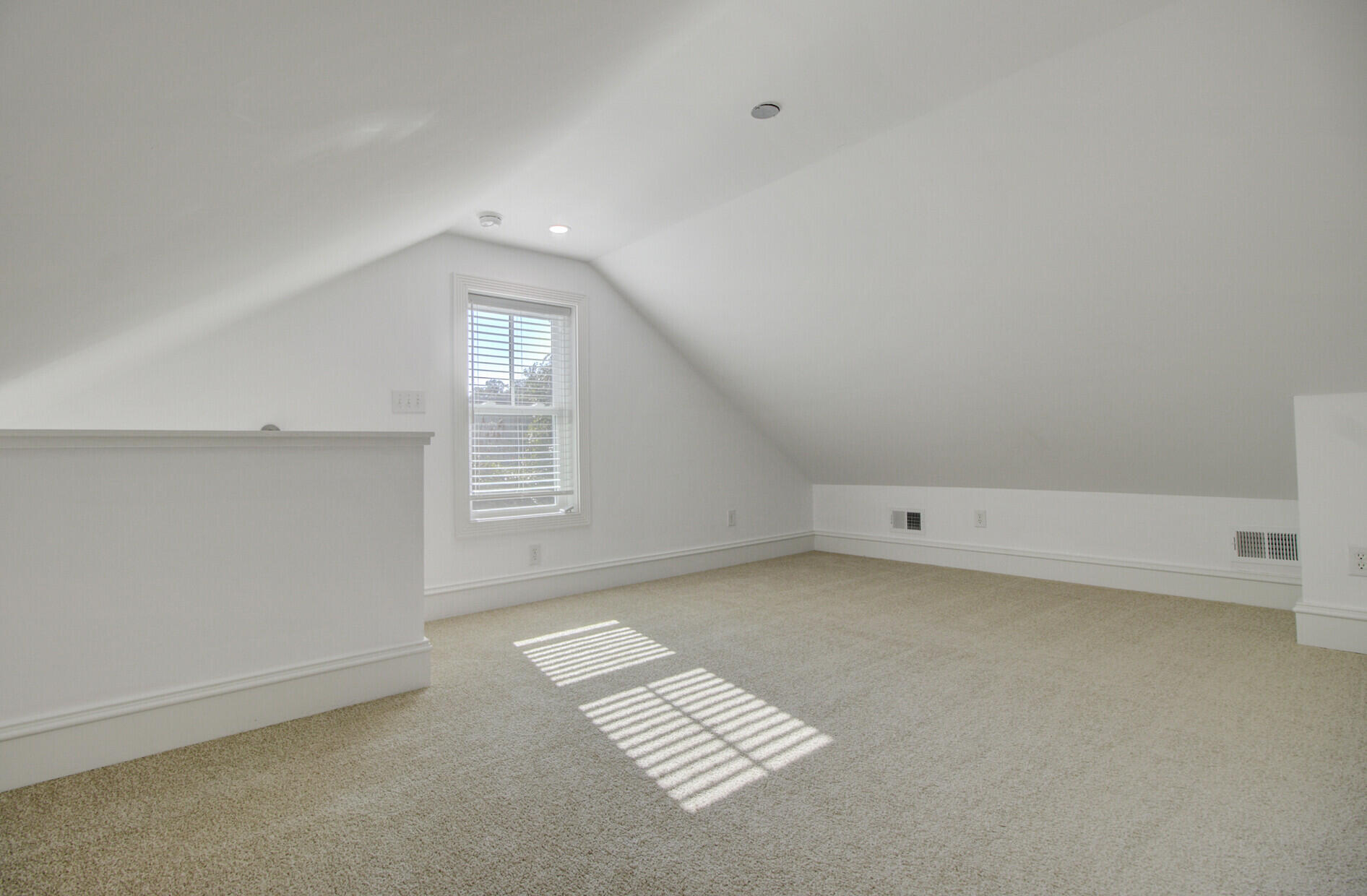 2021 Frampton Avenue Charleston, SC 29412 - Photo 38 of 40 Loft