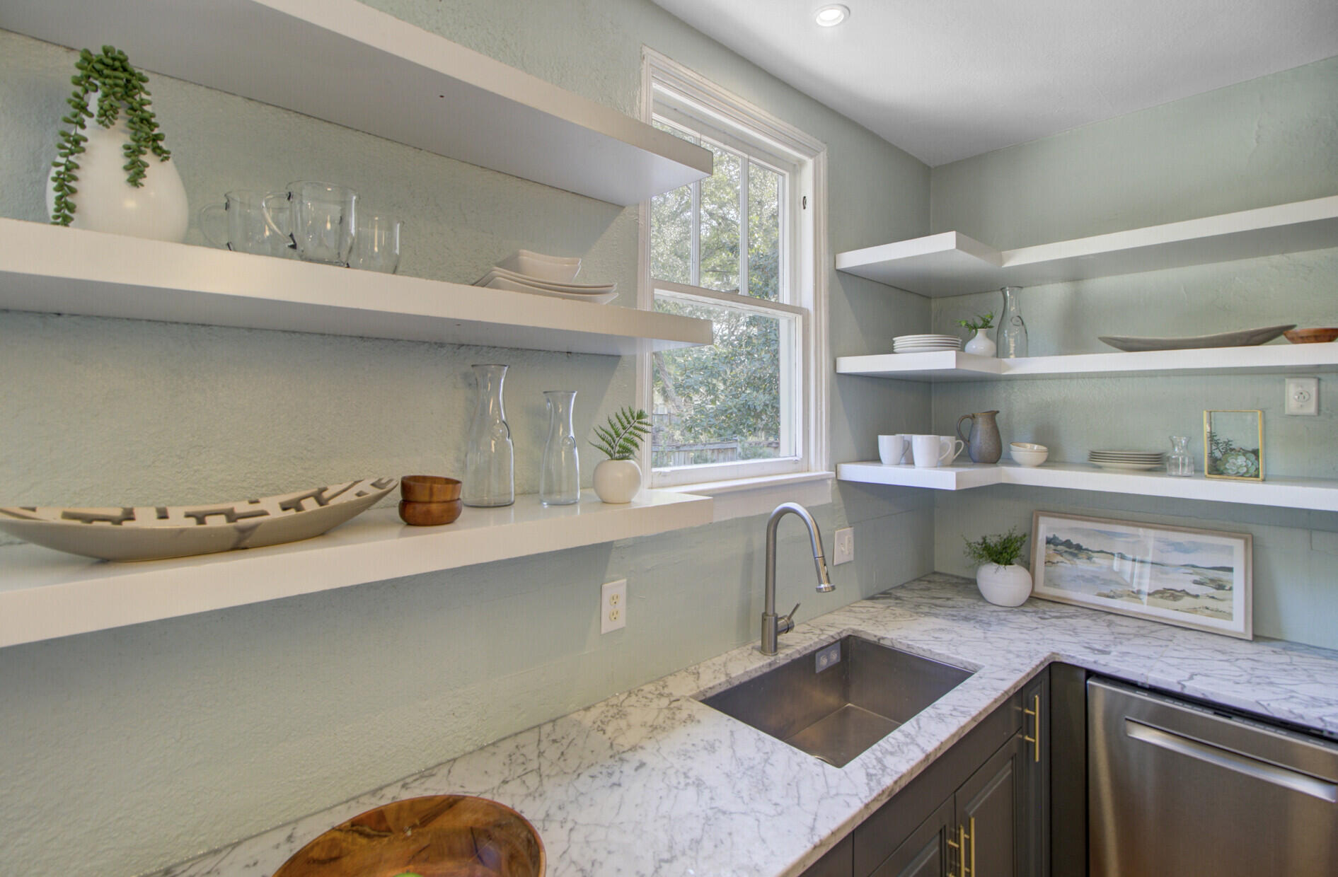 2021 Frampton Avenue Charleston, SC 29412 - Photo 9 of 40 Kitchen