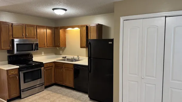 $995 | 123 Ballygar Street, Unit 2, Clarksville, TN 37043