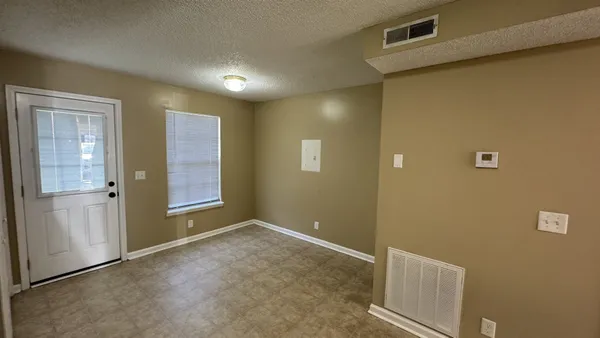 $995 | 123 Ballygar Street, Unit 2, Clarksville, TN 37043