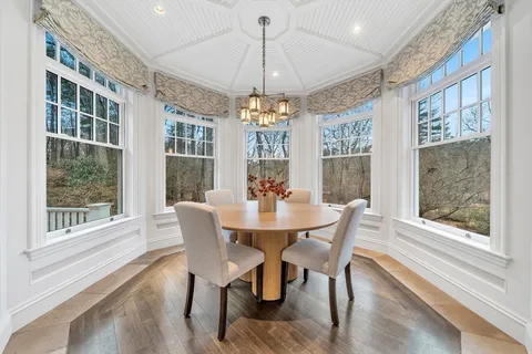 $6,995,000 | 121 Livingston Road, Wellesley, MA 02482