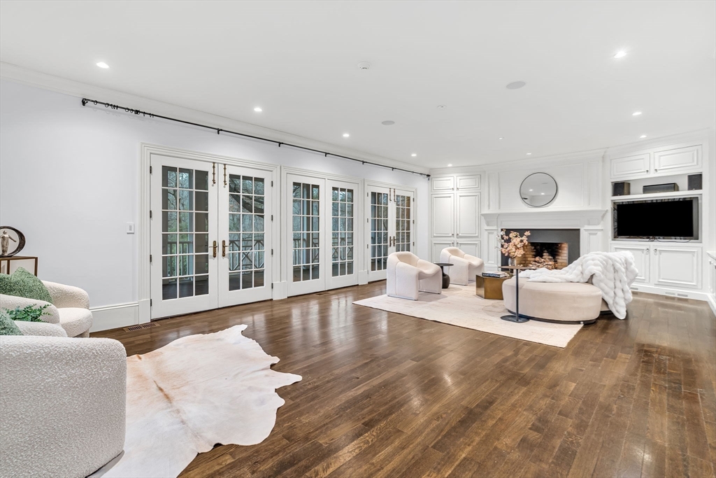 121 Livingston Road Wellesley, MA 02482 - Photo 17 of 35