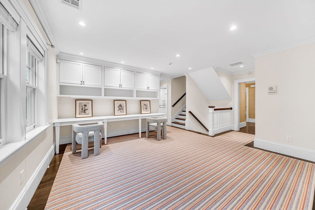 121 Livingston Road Wellesley, MA 02482 - Photo 24 of 35