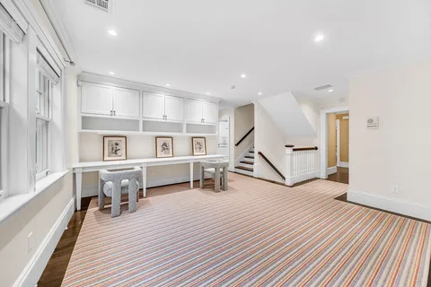 $6,995,000 | 121 Livingston Road, Wellesley, MA 02482