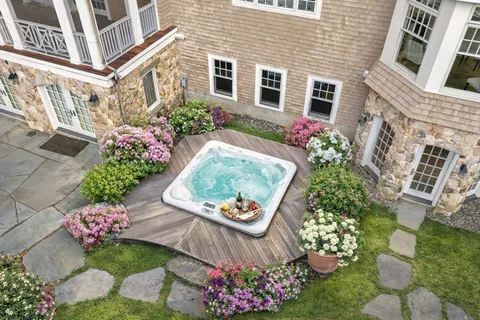 $6,995,000 | 121 Livingston Road, Wellesley, MA 02482