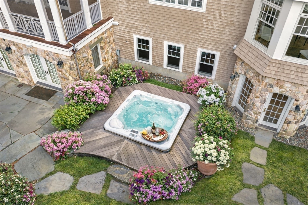 121 Livingston Road Wellesley, MA 02482 - Photo 31 of 35