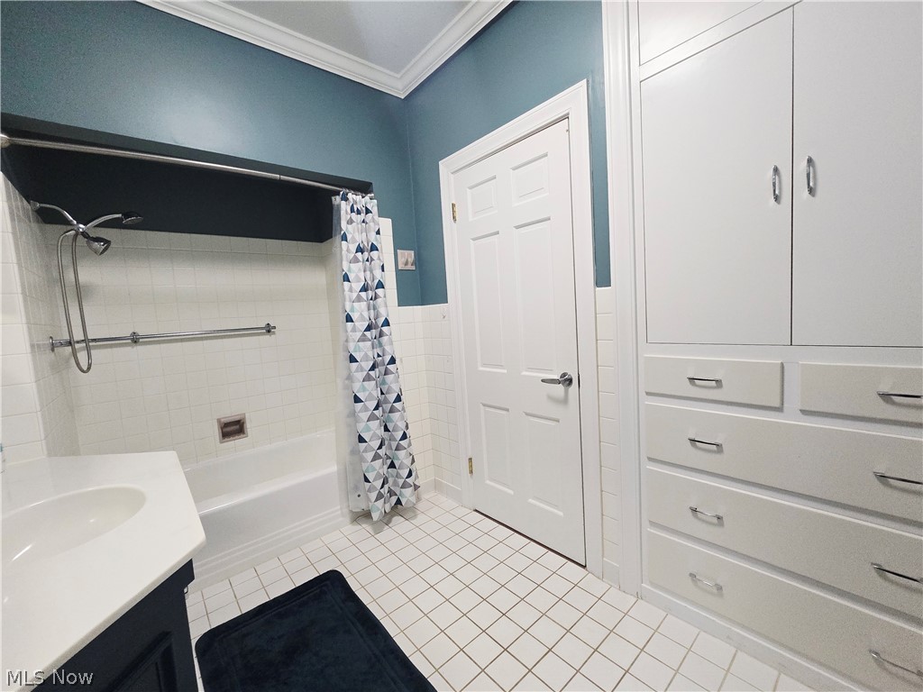 885 Sheridan Road Coshocton, OH 43812 - Photo 9 of 36