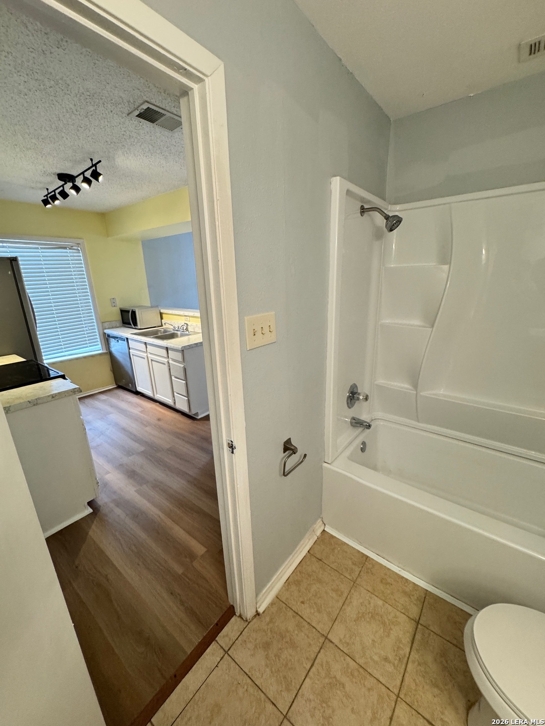 4949 Hamilton Wolfe Road, Unit 9201 San Antonio, TX 78229 - Photo 19 of 23