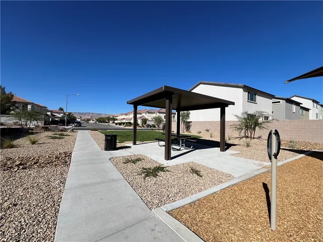 $2,199 | 6053 Swift Lariat Street, Las Vegas, NV 89113