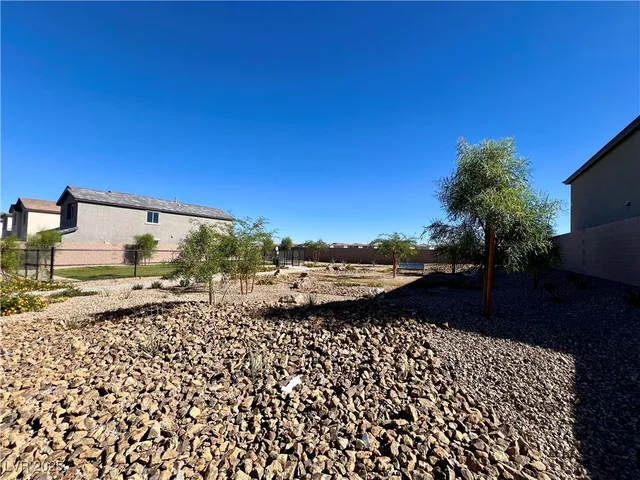 $2,199 | 6053 Swift Lariat Street, Las Vegas, NV 89113