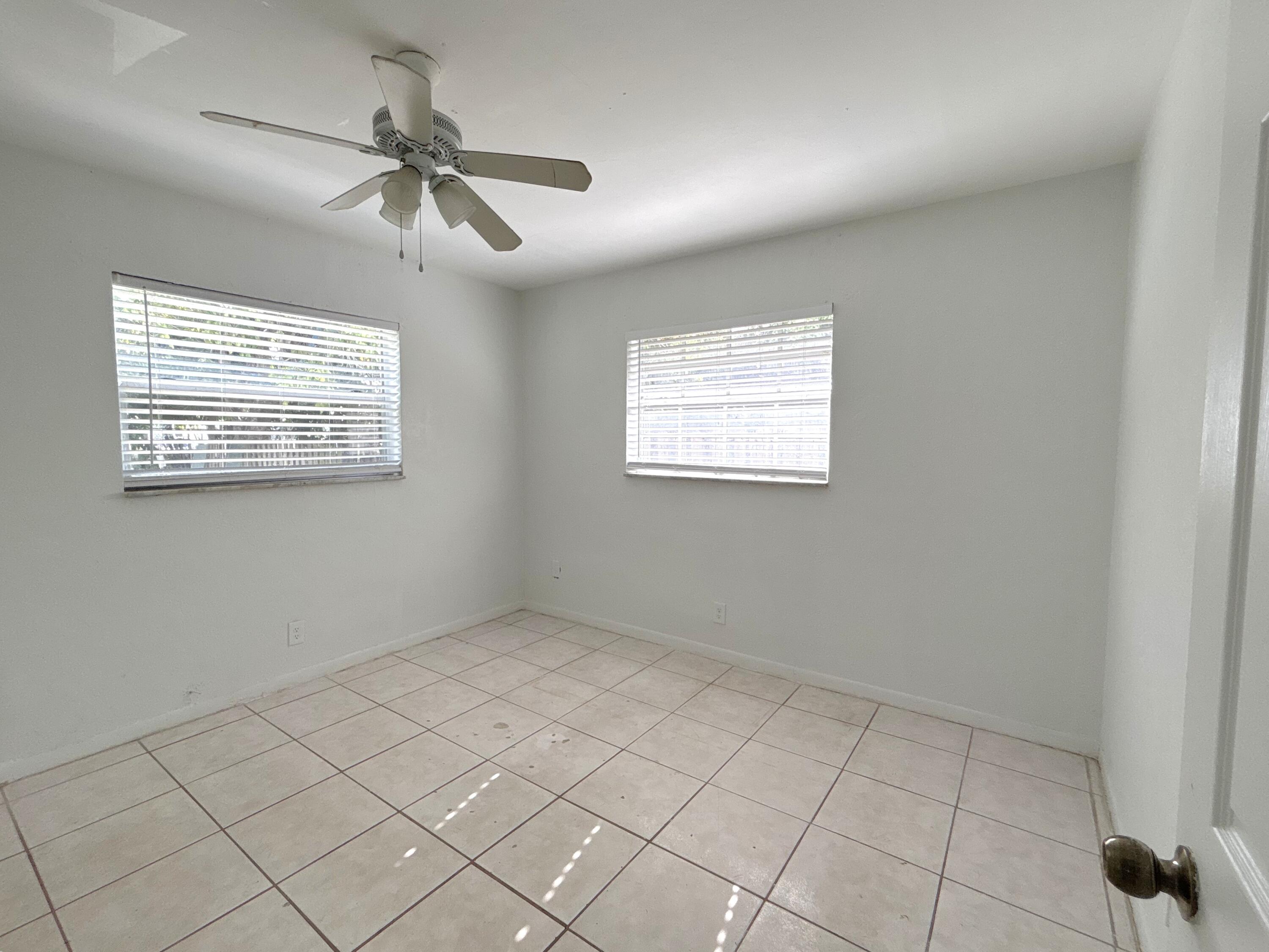 830 Southwest 10th Street, Unit B Pompano Beach, FL 33060 - Photo 15 of 20 IMG_8673
