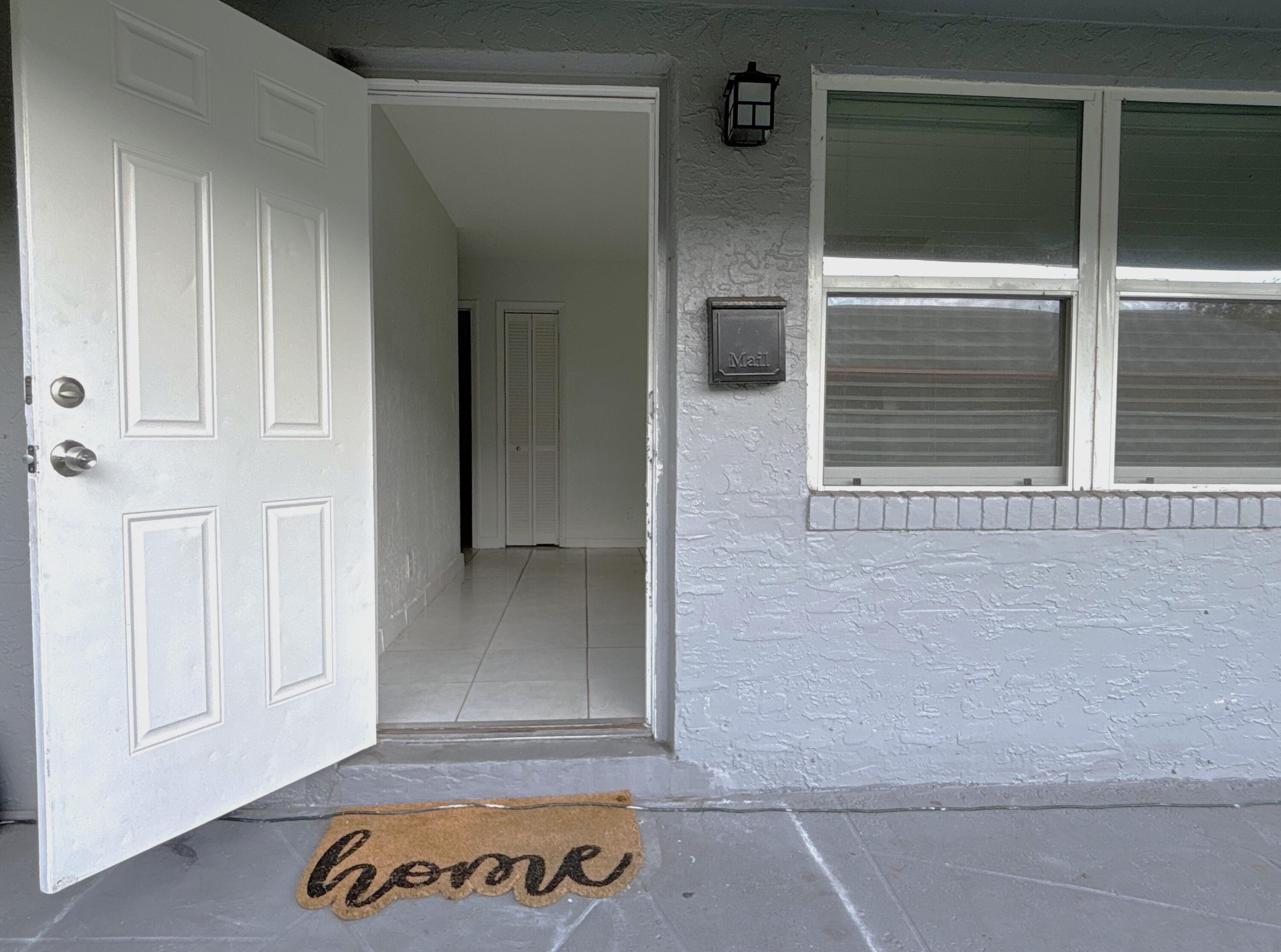 830 Southwest 10th Street, Unit B Pompano Beach, FL 33060 - Photo 9 of 20 IMG_8648