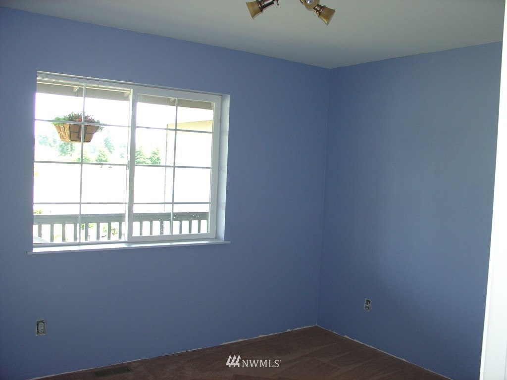 8529 178th Avenue Southwest Rochester, WA 98579 - Photo 16 of 20