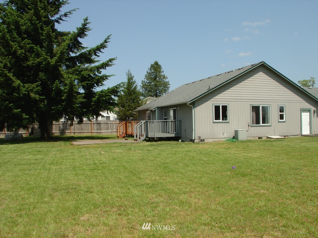8529 178th Avenue Southwest Rochester, WA 98579 - Photo 18 of 20