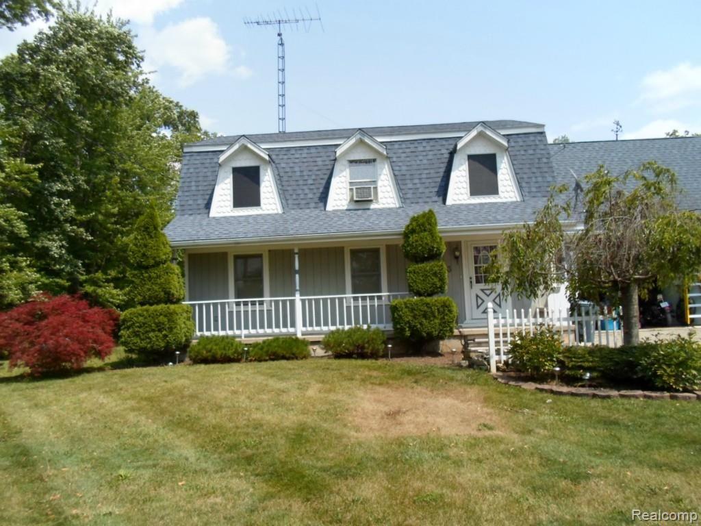 283 Sullivan Road Monroe, MI 48161 - Photo 1 of 29 SAM_0413.jpg