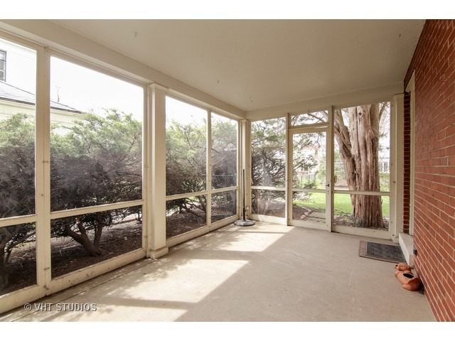 9428 Ridgeway Avenue Evanston, IL 60203 - Photo 9 of 10