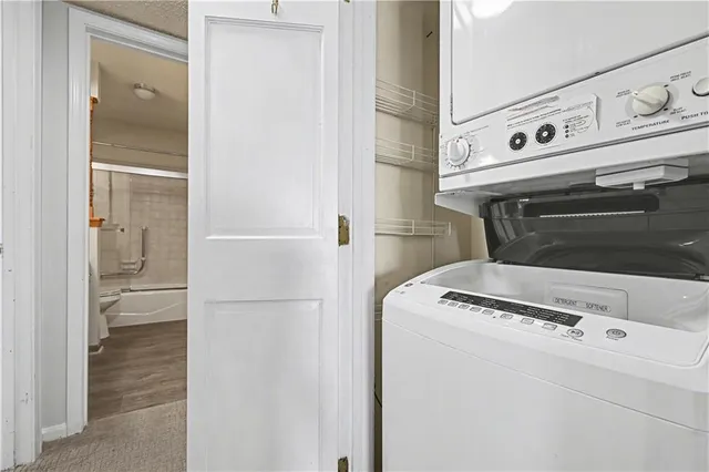 $155,000 | 8001 Westridge Road, Unit 102, Raytown, MO 64138