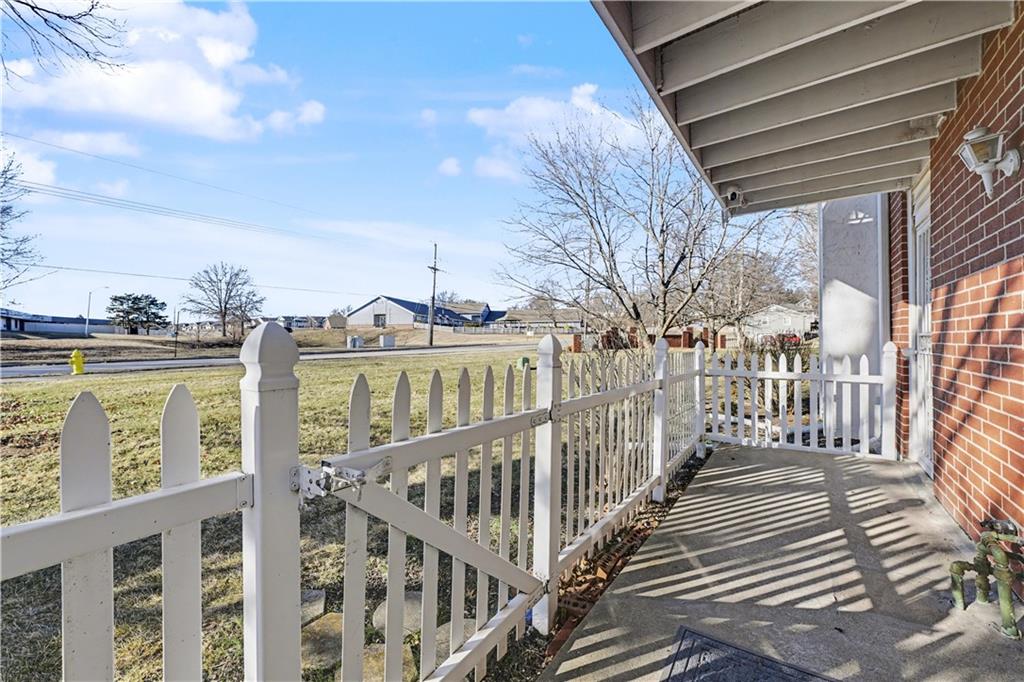 8001 Westridge Road, Unit 102 Raytown, MO 64138 - Photo 21 of 30