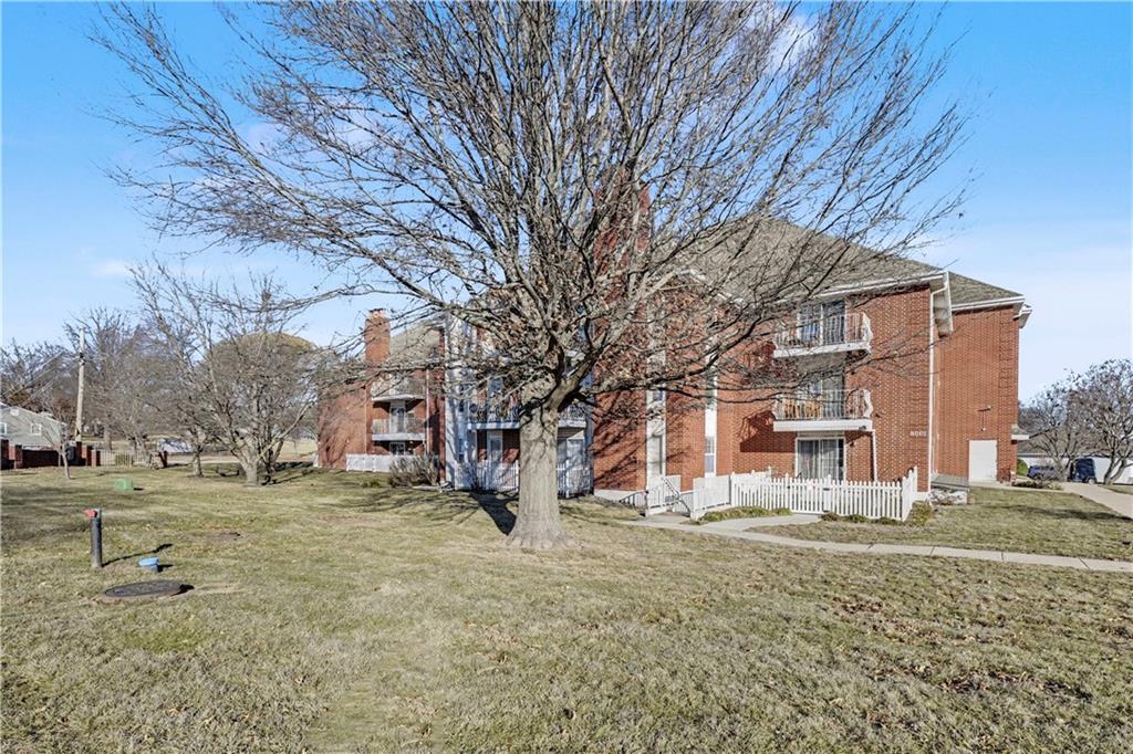 8001 Westridge Road, Unit 102 Raytown, MO 64138 - Photo 29 of 30