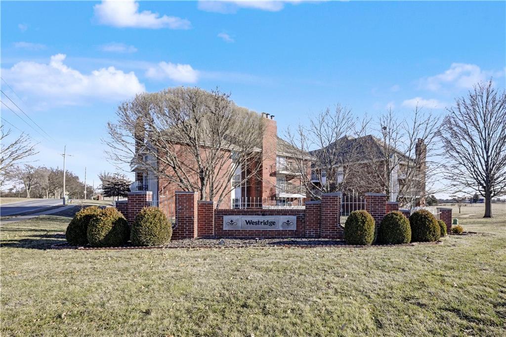 8001 Westridge Road, Unit 102 Raytown, MO 64138 - Photo 30 of 30