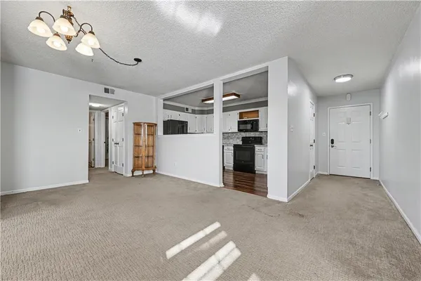 $150,000 | 8001 Westridge Road, Unit 102, Raytown, MO 64138