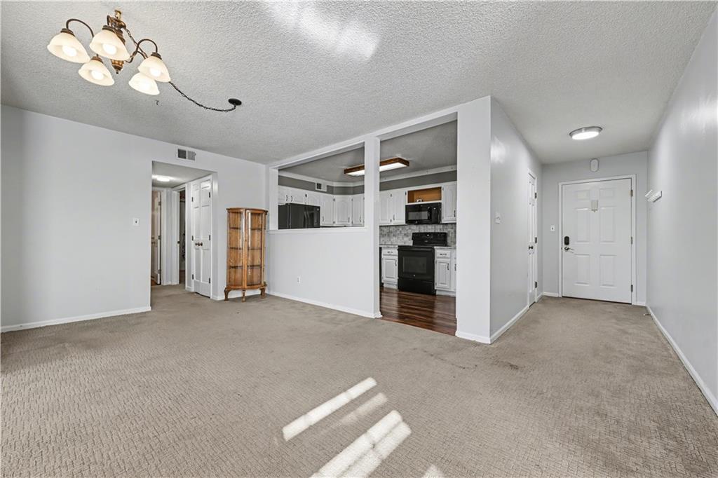 8001 Westridge Road, Unit 102 Raytown, MO 64138 - Photo 8 of 30