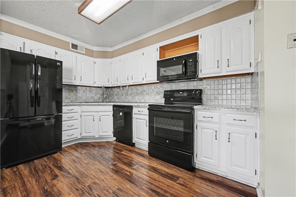 8001 Westridge Road, Unit 102 Raytown, MO 64138 - Photo 9 of 30