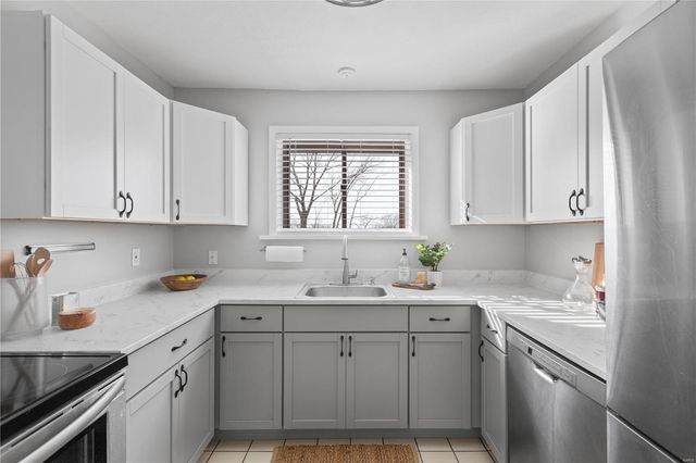 $301,000 | 1717 Boneta Avenue, St. Louis, MO 63117