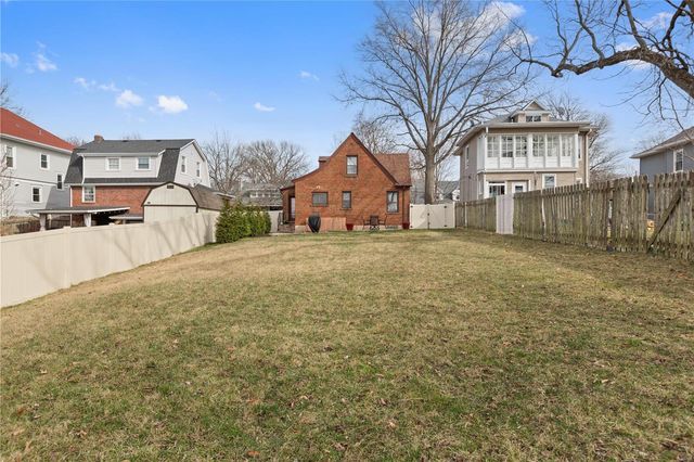 $301,000 | 1717 Boneta Avenue, St. Louis, MO 63117