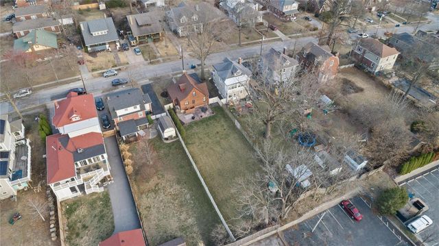 $301,000 | 1717 Boneta Avenue, St. Louis, MO 63117